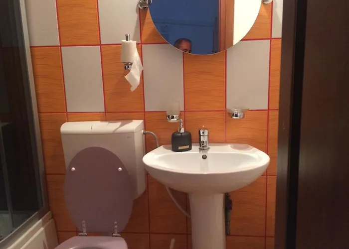 Julius ゲストハウス 3*